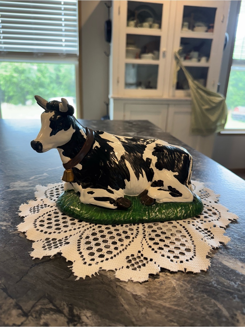 Vintage Ceramic Atlantic Mold Holstein Dairy Cow